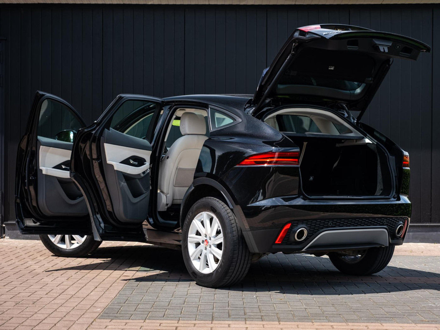 Foto van Jaguar Jaguar E-pace