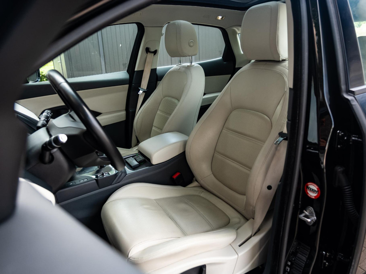 Foto van Jaguar Jaguar E-pace
