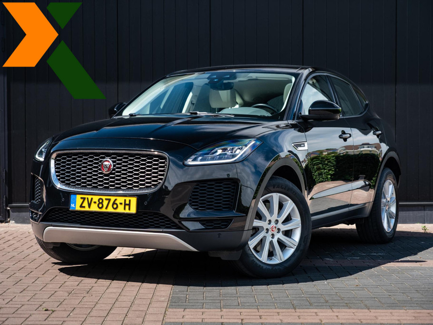 Jaguar Jaguar E-pace 2.0 P200 AWD SE Luxury | Volleder | Panoramadak | verwarmde stoe 2019 - voorkant