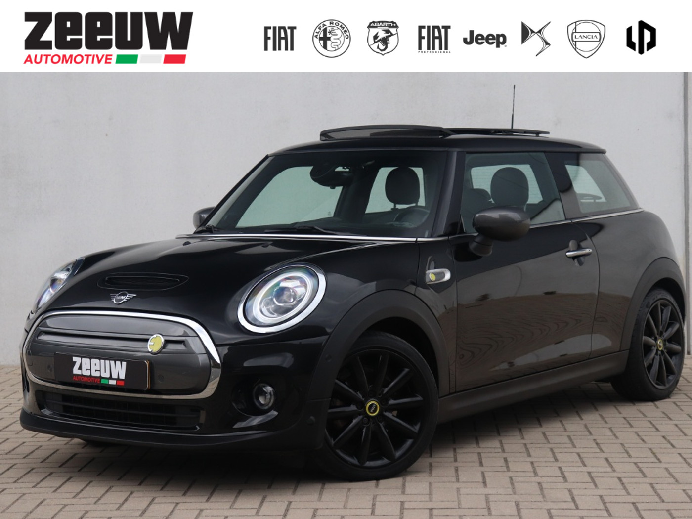 Mini Cooper Se Yours 33 kWh | Pano | Leder | HUD | Harman | LED | 17" 2021 - voorkant