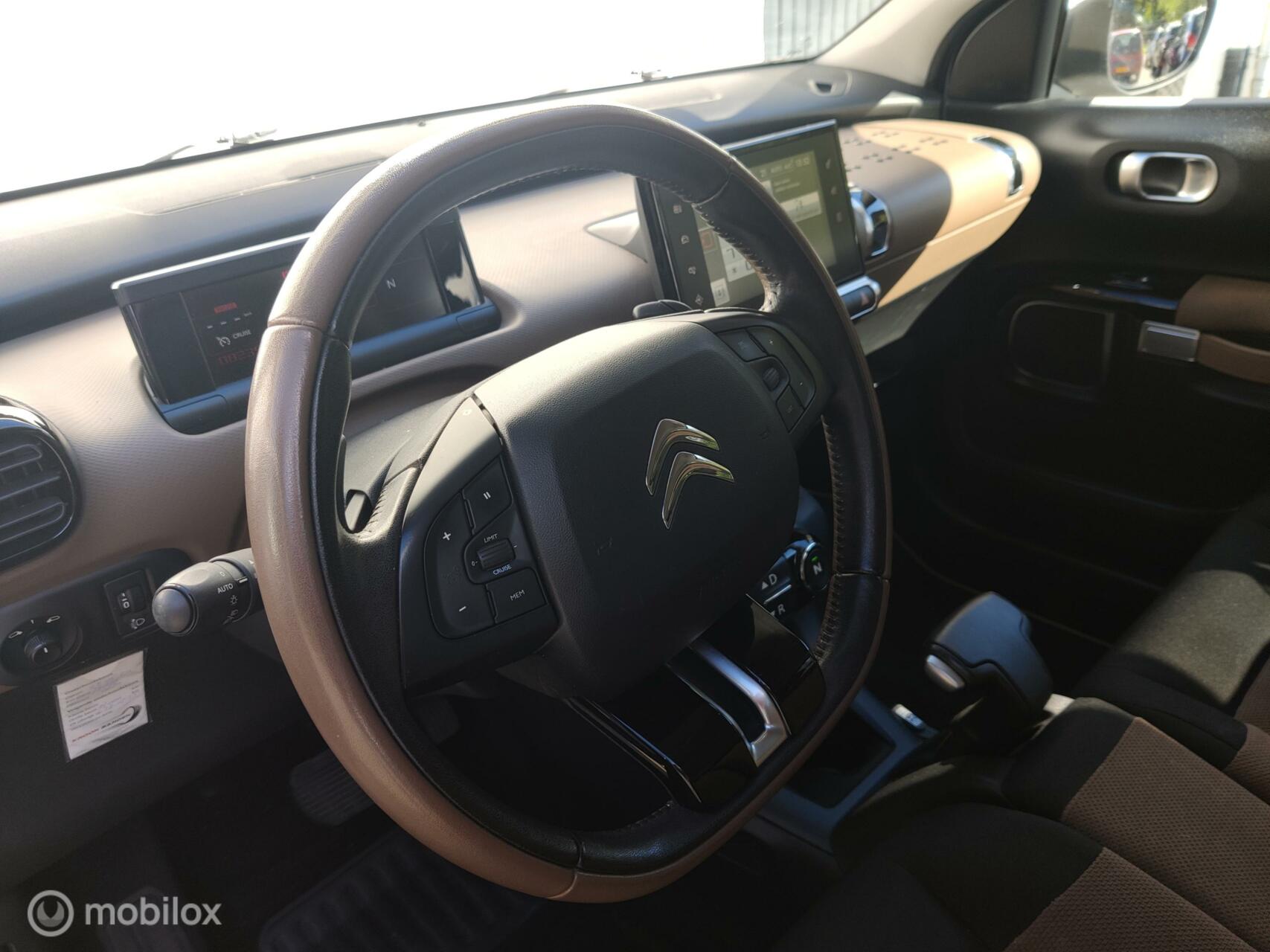 Foto van Citroen C4 Cactus