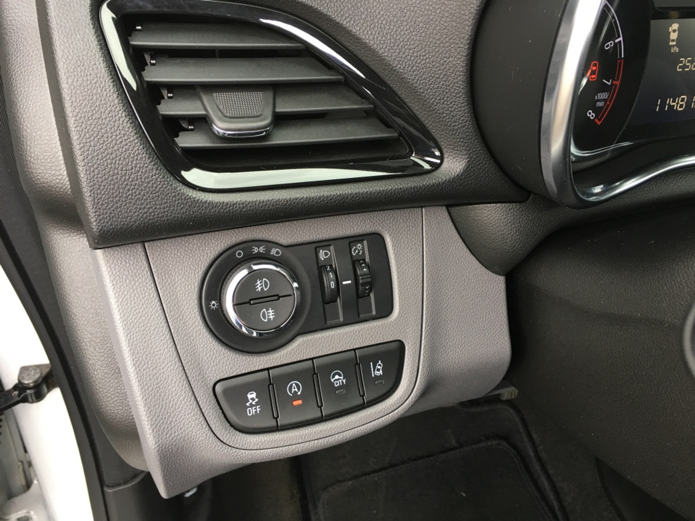 Foto van Opel Karl / Viva