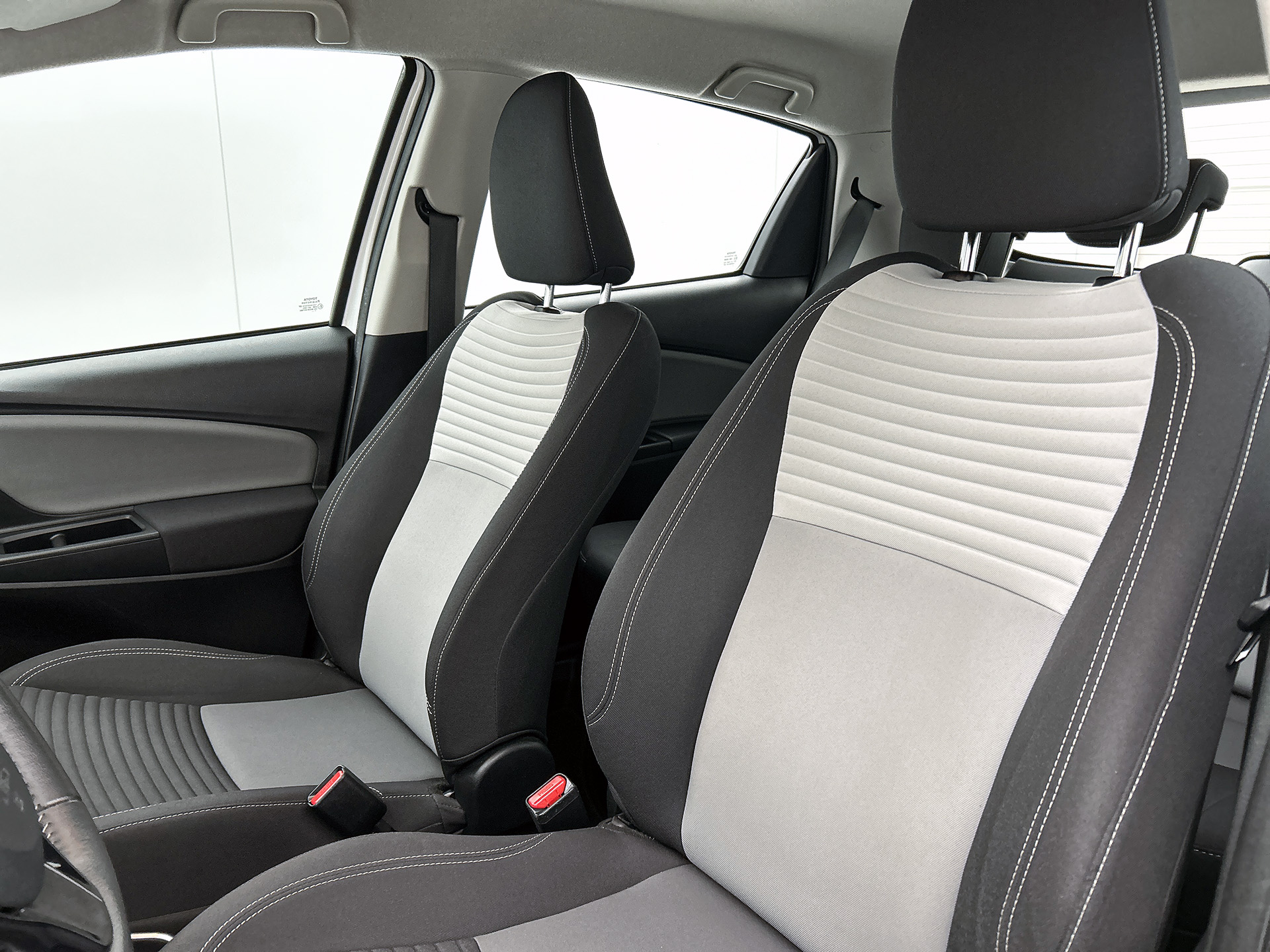 Foto van Toyota Toyota Yaris Hybrid