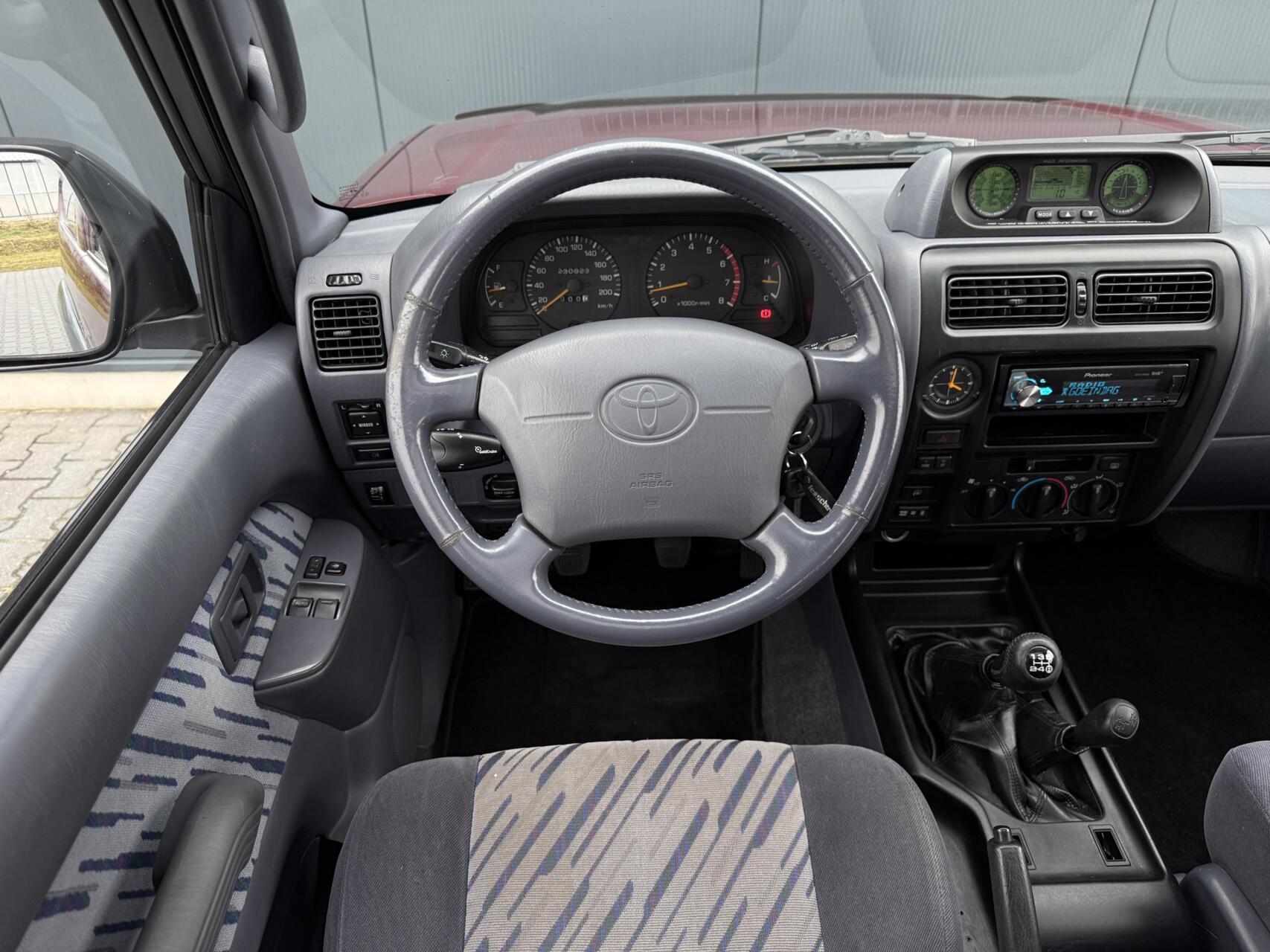 Foto van Toyota Toyota Landcruiser 90 Series