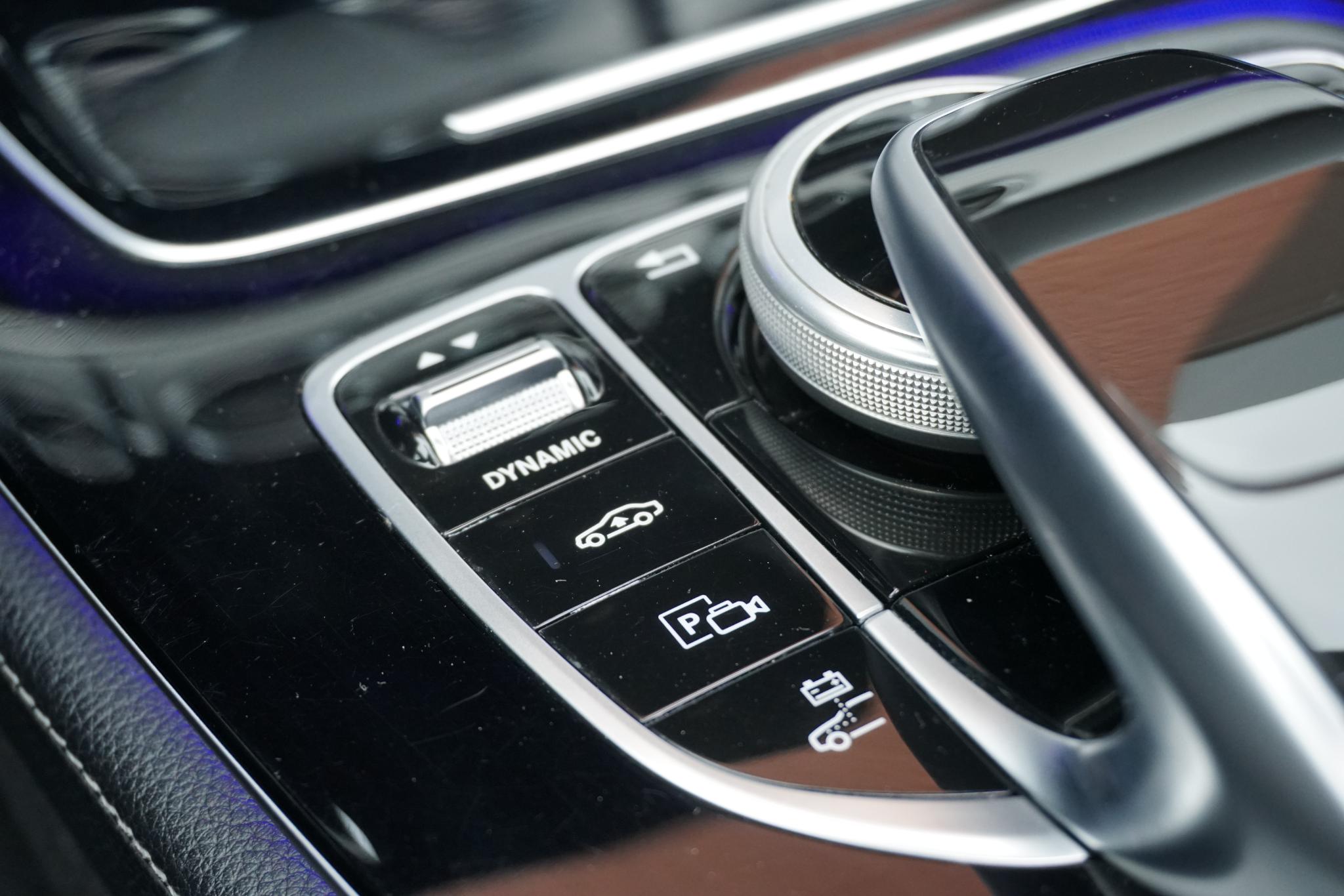 Foto van Mercedes-Benz E 350 E