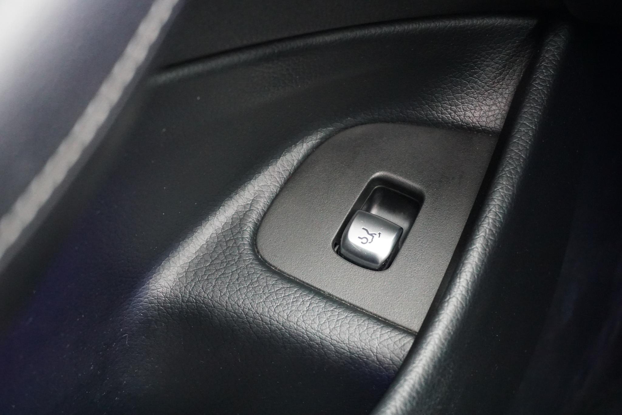 Foto van Mercedes-Benz E 350 E