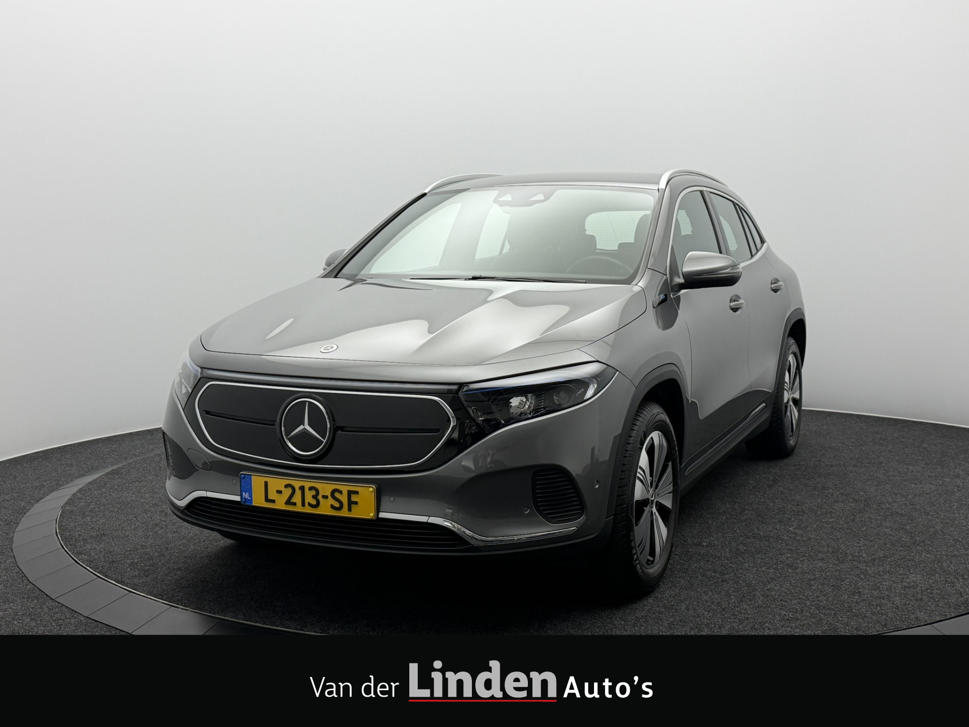 Mercedes-Benz Eqa 250 250 Business Solution Luxury 67 kWh SOH 95,4% | Full-Led | Camera | Adaptive Cruise Control 2021 - voorkant