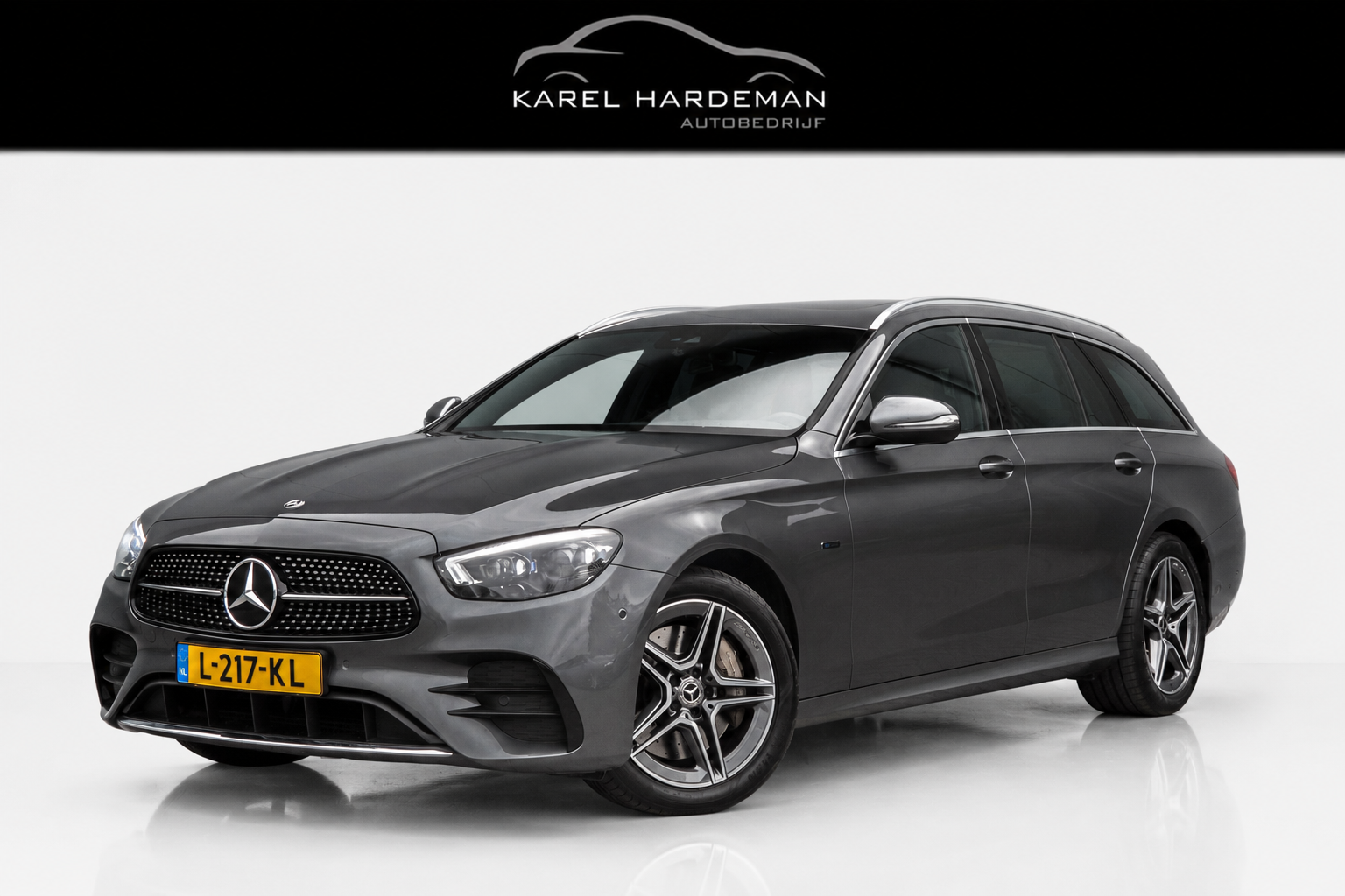Mercedes-Benz E 300 E 300 e AMG Line | Panoramadak | Afn. trekhaak | Burmester | LED | Stoelverwarming 2020 - voorkant