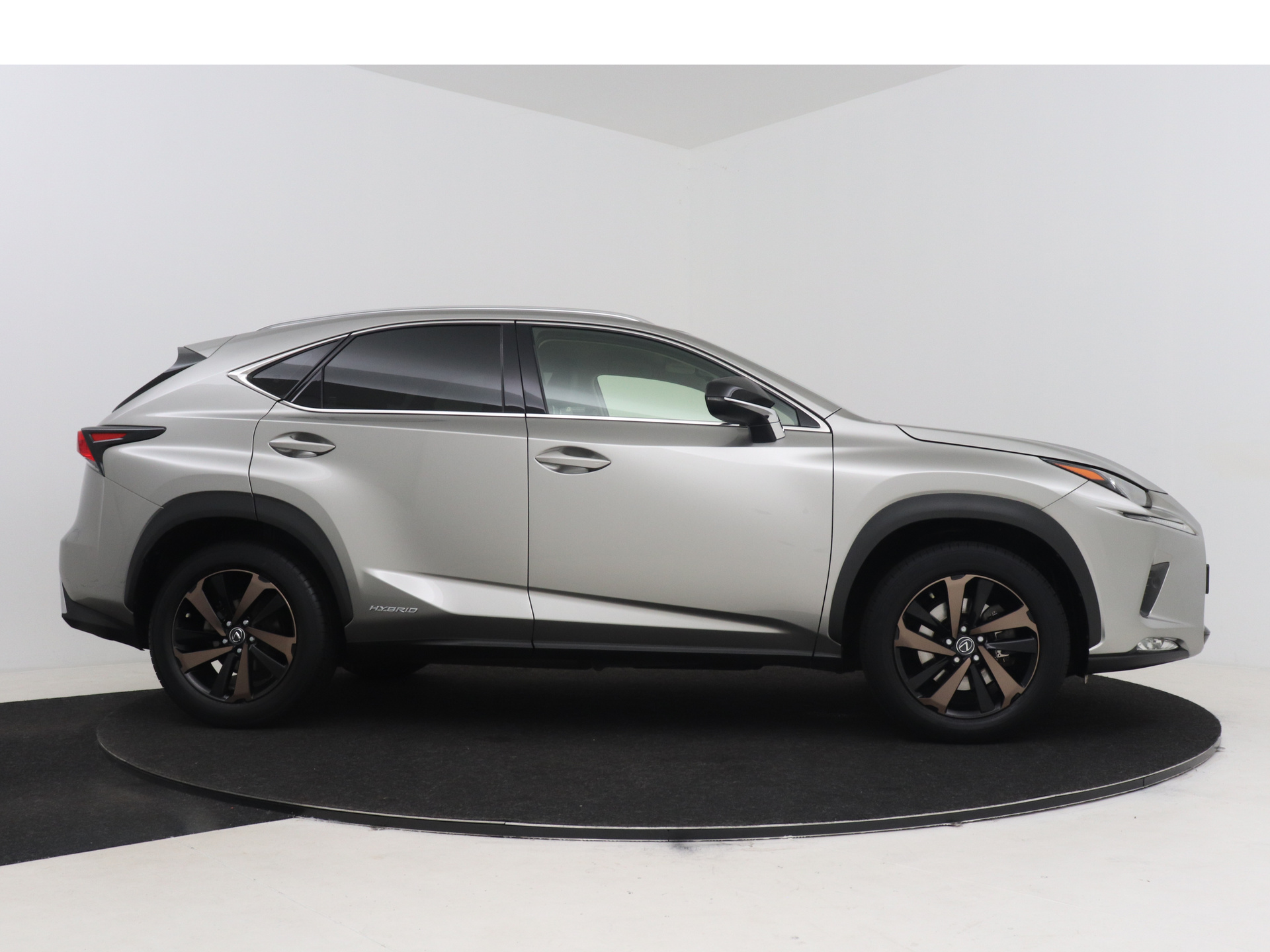 Foto van Lexus Lexus Nx300h