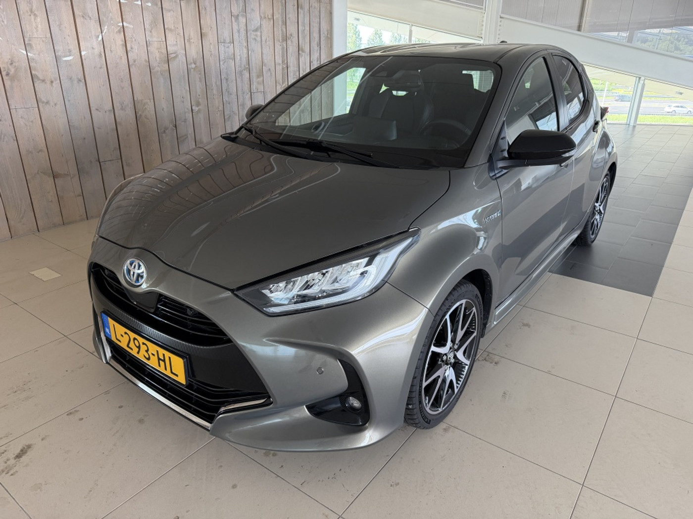 Toyota Toyota Yaris 1.5 Hybrid Executive 2021 - voorkant