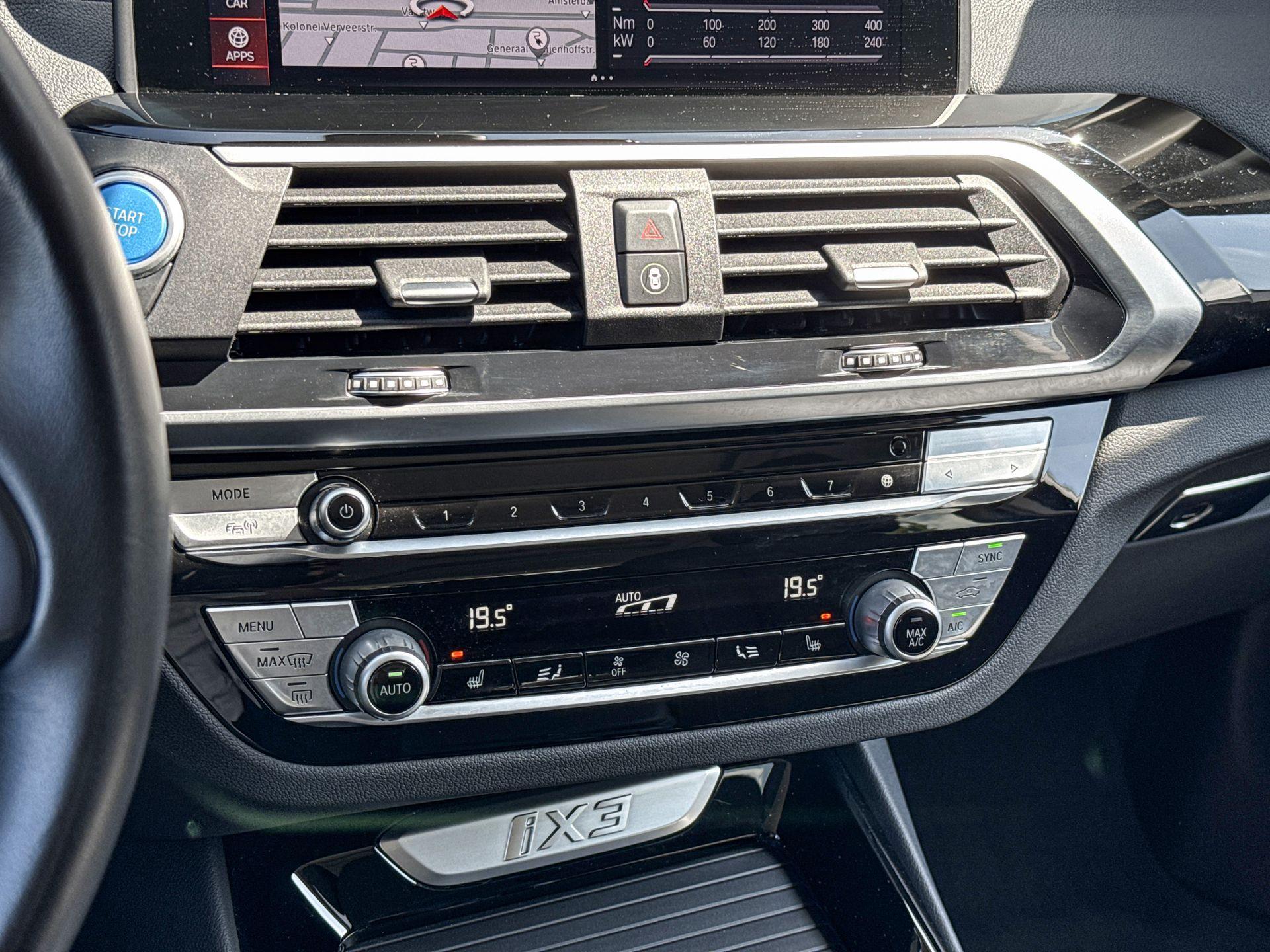 Foto van BMW Ix3