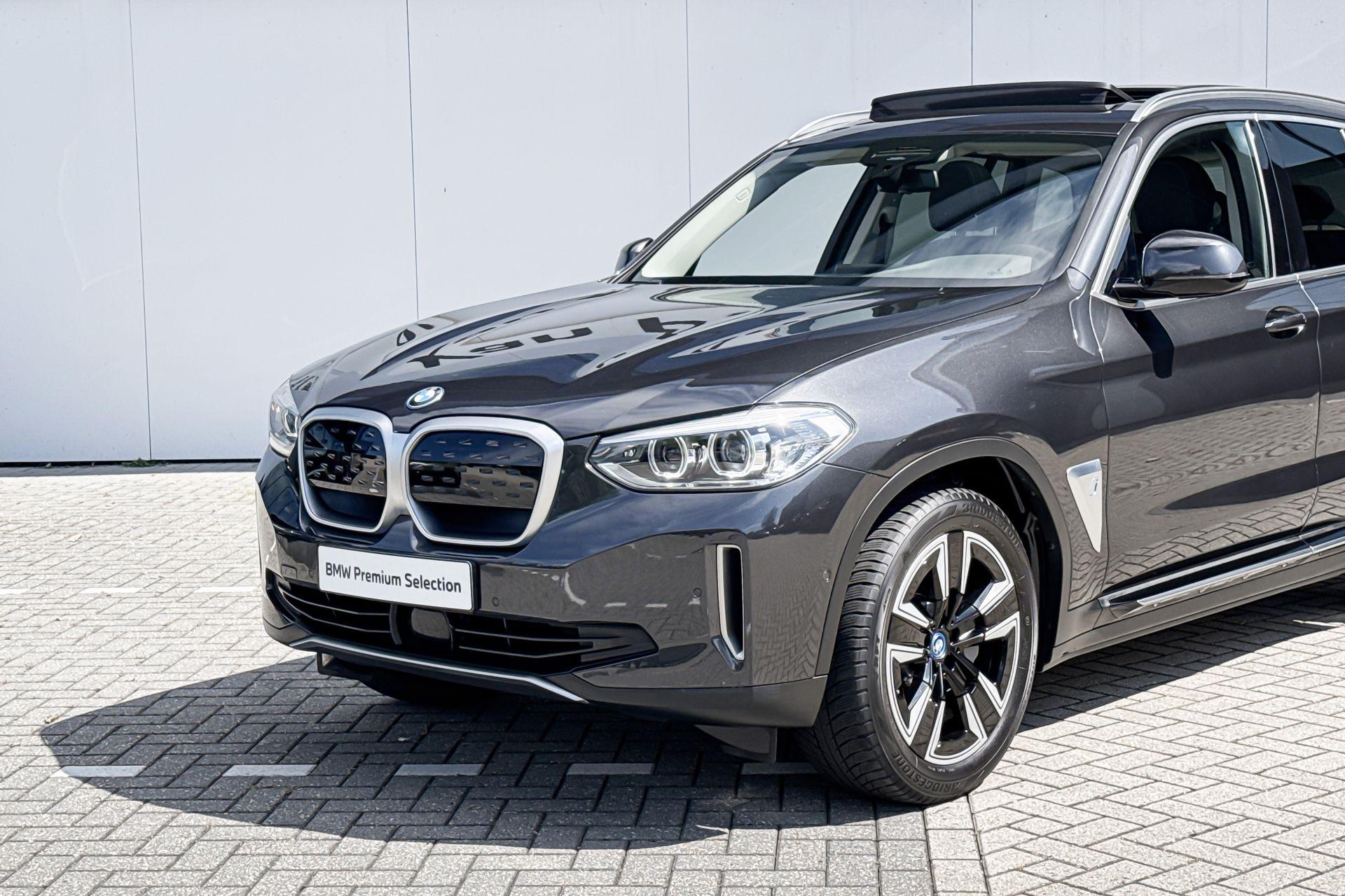 Foto van BMW Ix3