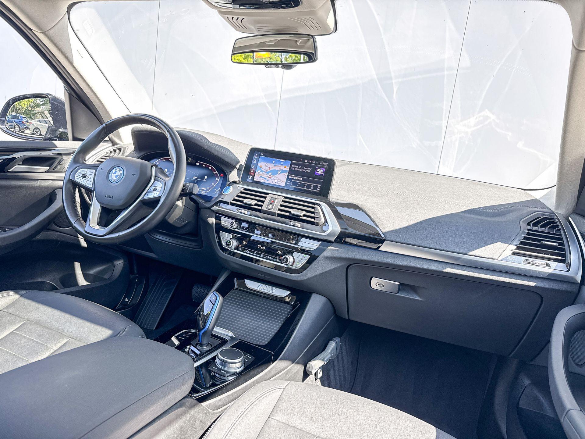Foto van BMW Ix3