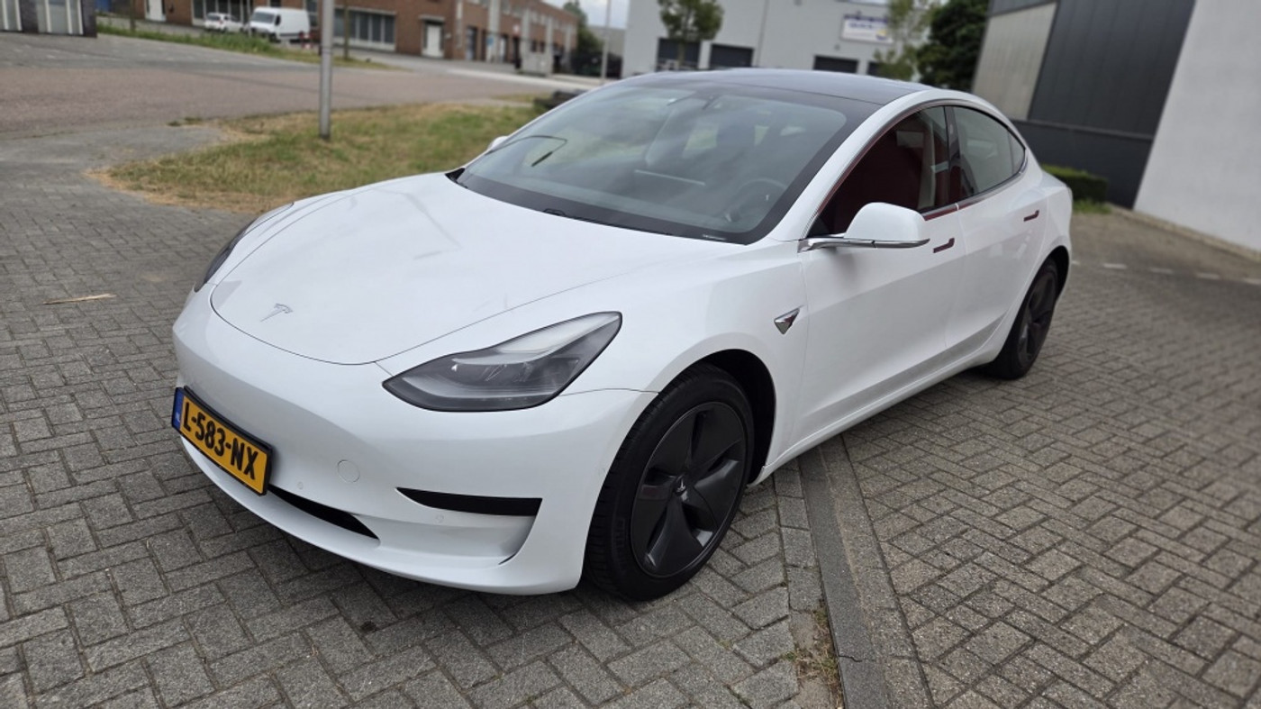 Tesla Model 3 Stnd.RWD Plus 60 kWh 2020 - voorkant