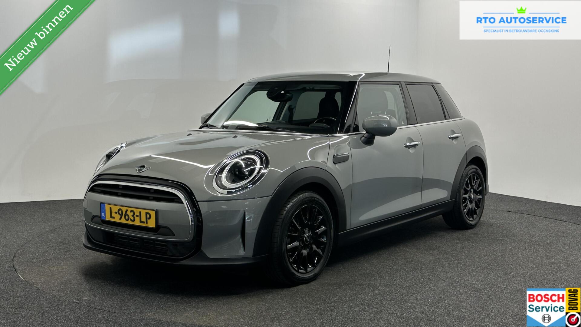 Mini One 1.5 One Essential|Carplay|Camera|Cruise|Navi| 2021 - voorkant