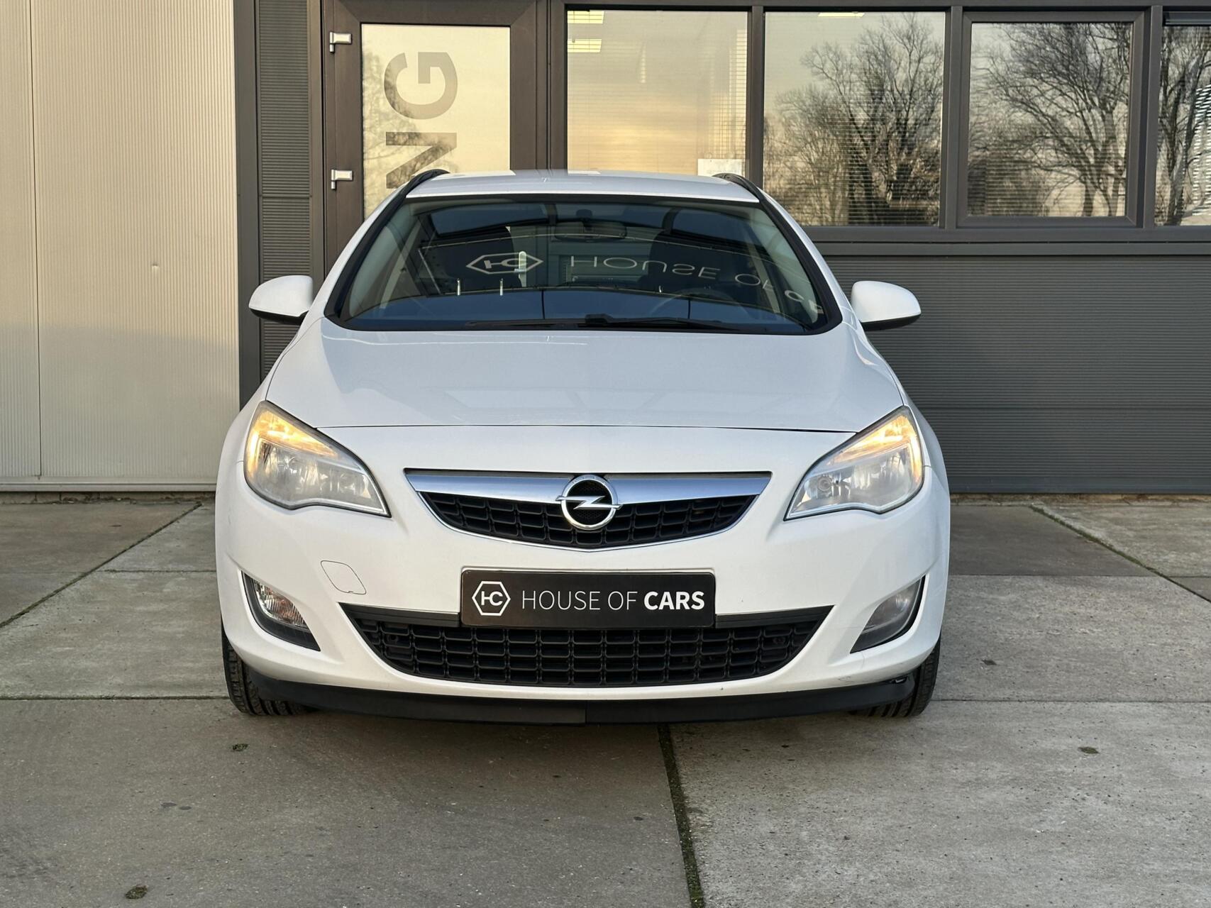 Foto van Opel Astra Sports Tourer