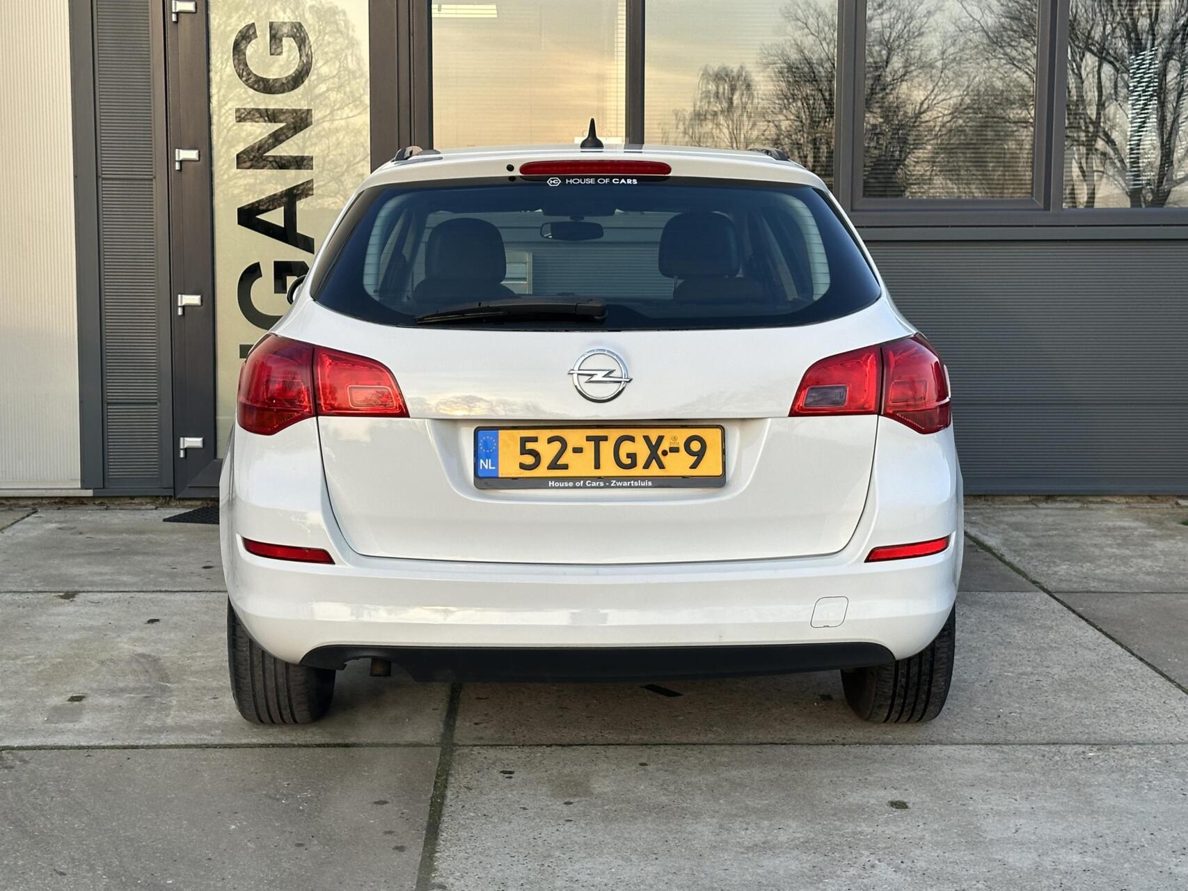 Foto van Opel Astra Sports Tourer