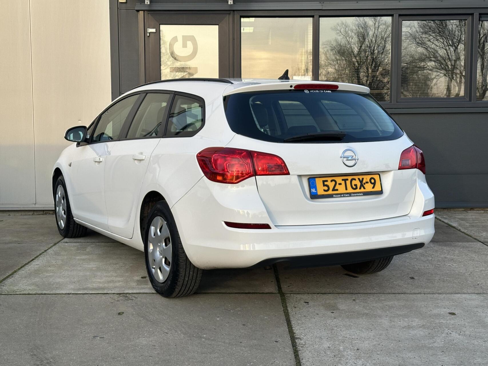 Foto van Opel Astra Sports Tourer