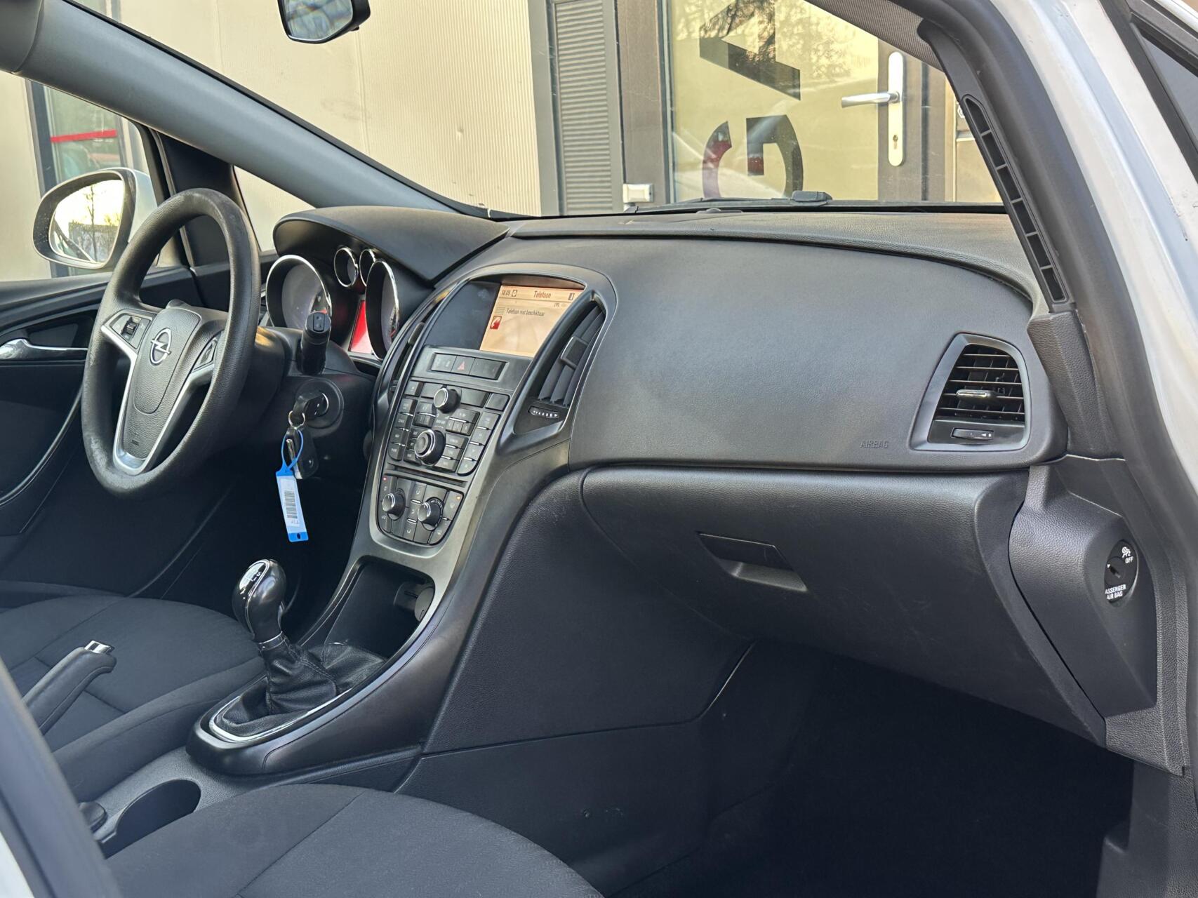 Foto van Opel Astra Sports Tourer