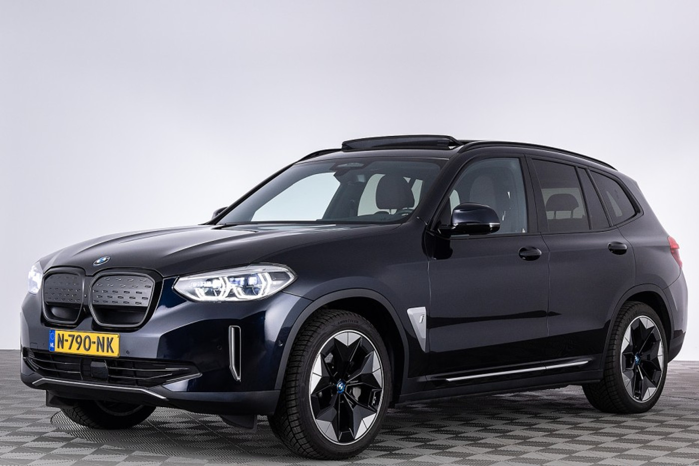 Foto van BMW Ix3