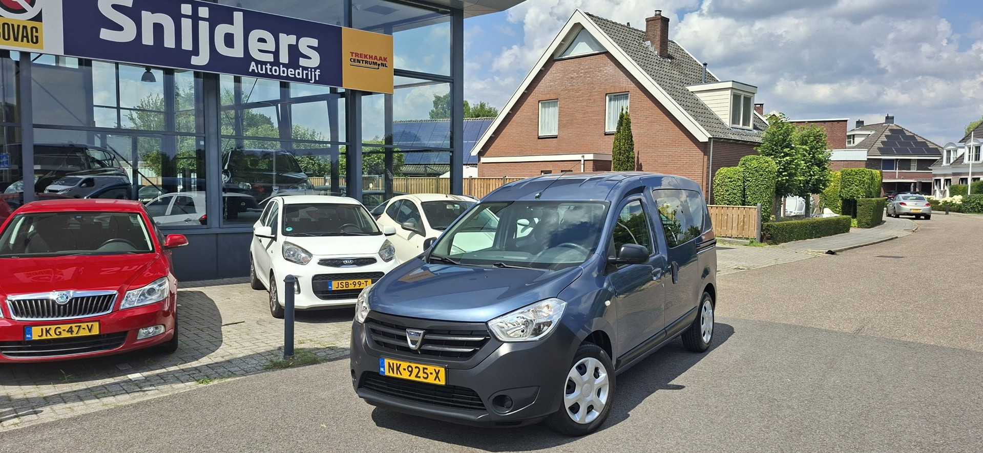 Dacia Dokker 1.6 MPi AIRCO 2014 - voorkant