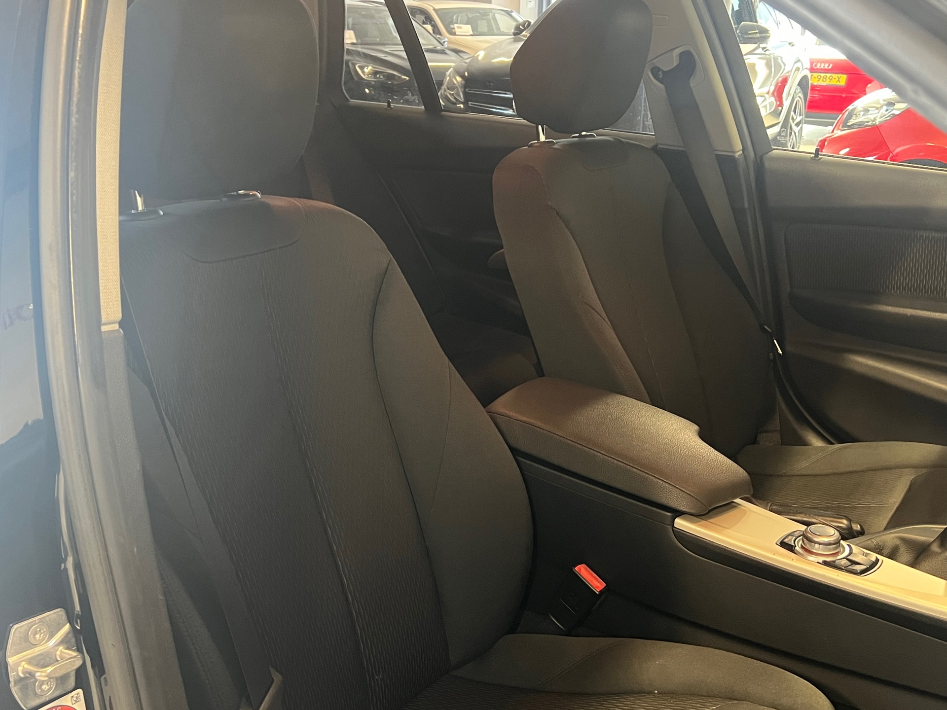 Foto van BMW 318i