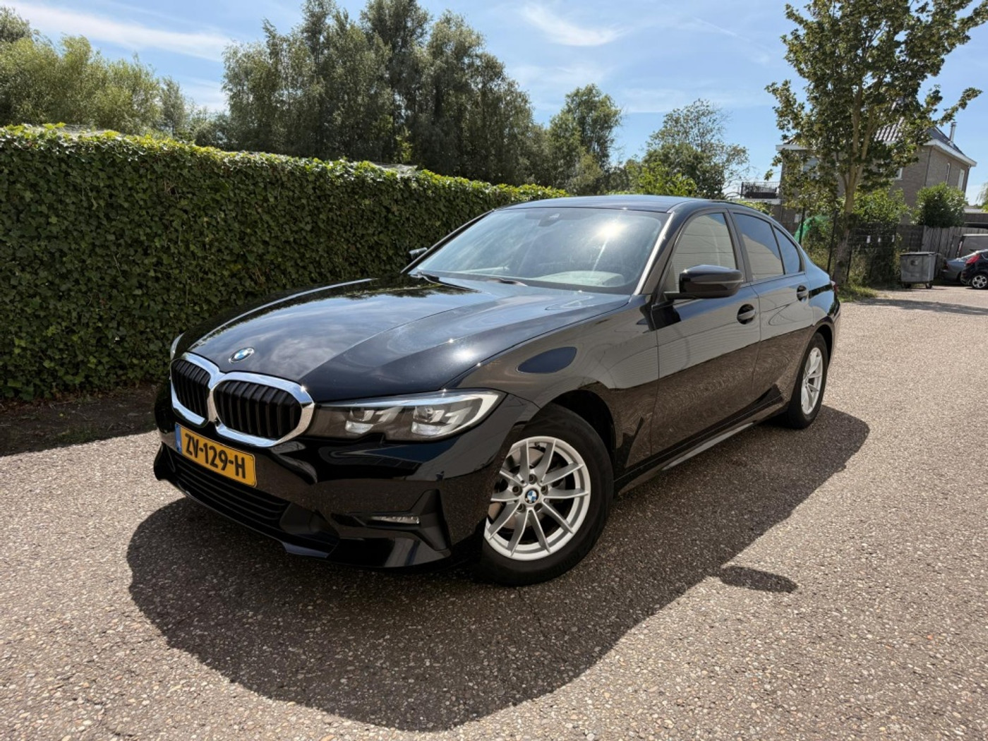 BMW 320i 320i Executive Ed. 2019 - voorkant