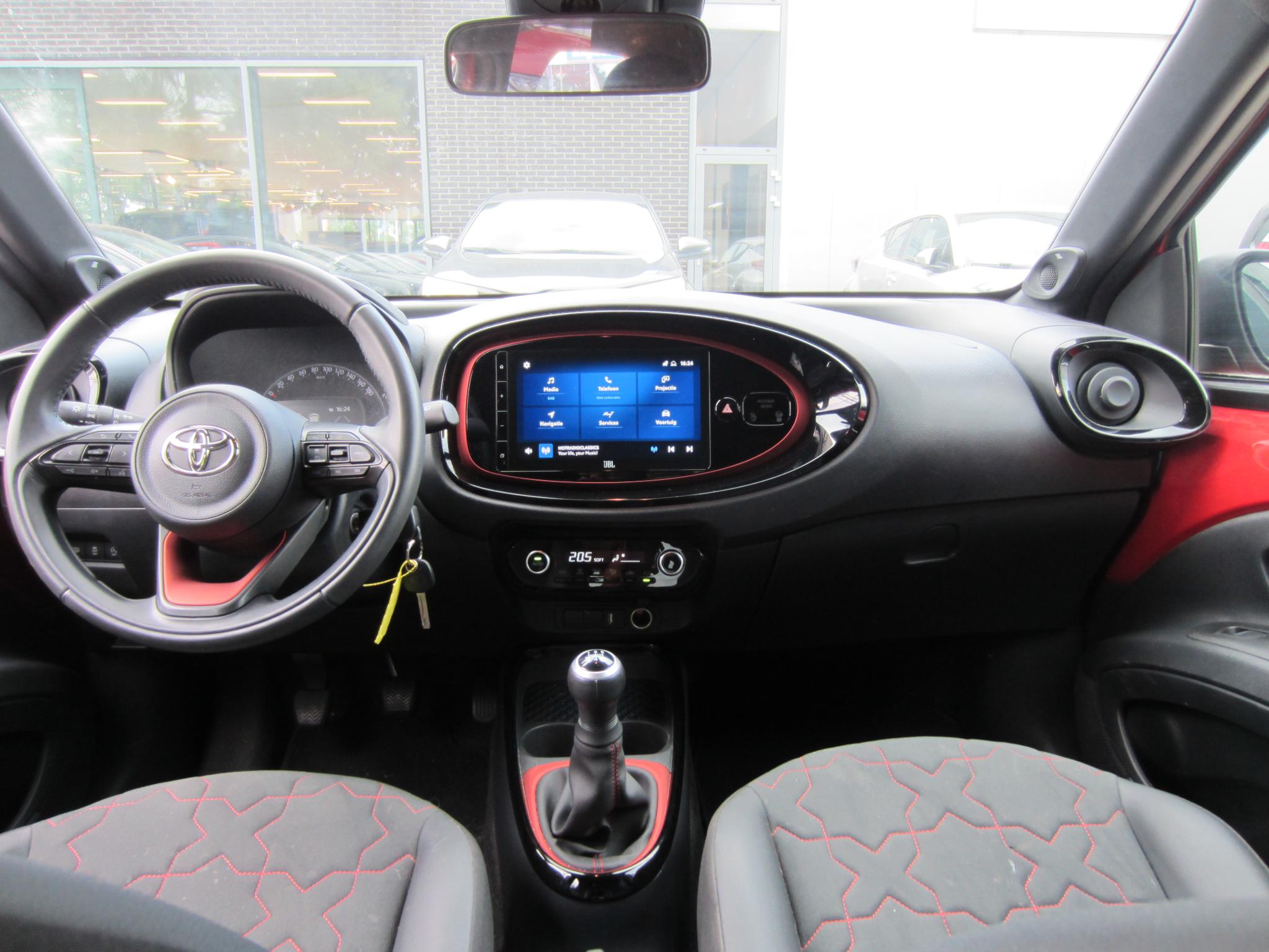 Foto van Toyota Toyota Aygo X