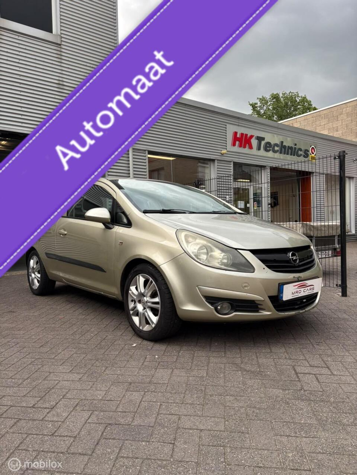Opel Corsa 1.2-16V Sport 2008 - voorkant