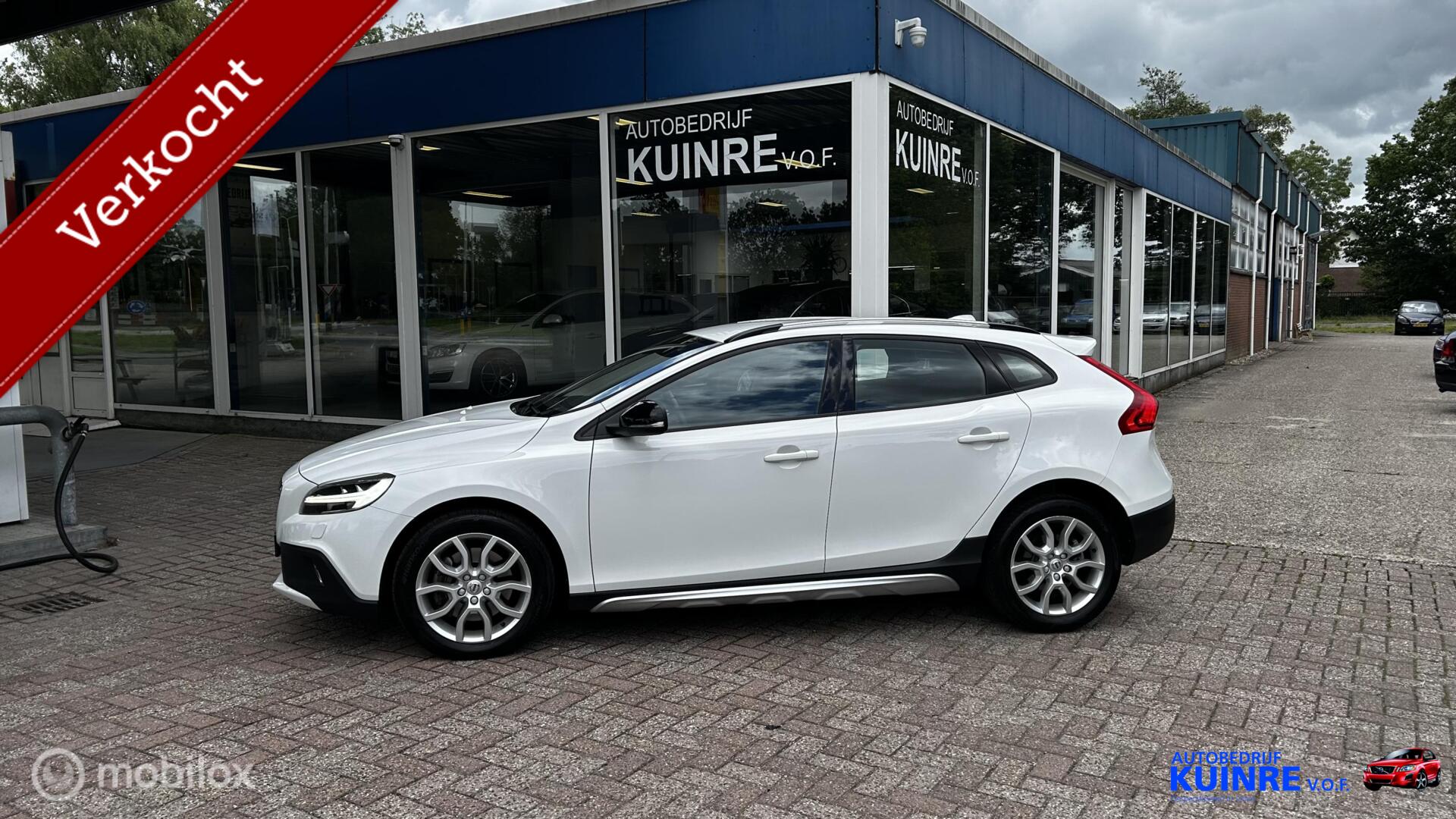 Volvo V40 Cross Country 2.0 T3 Nordic+ 2017 - voorkant