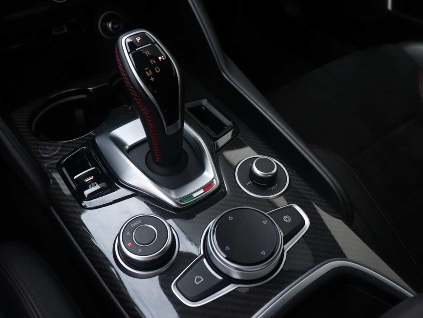 Foto van Alfa Romeo Giulia Quadrifoglio
