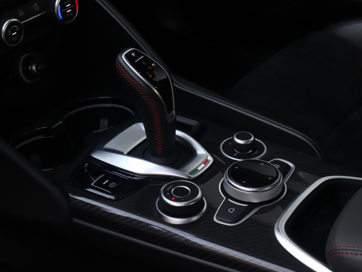Foto van Alfa Romeo Giulia Quadrifoglio
