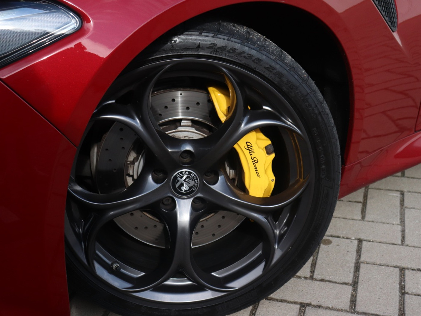 Foto van Alfa Romeo Giulia Quadrifoglio