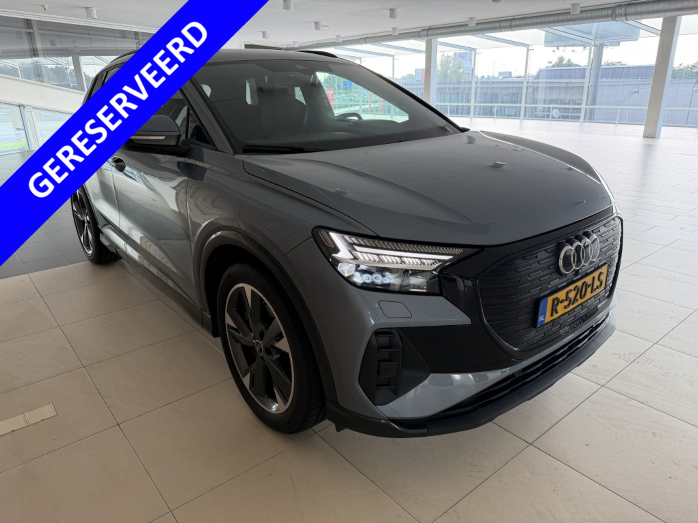 Audi Q4 40 E-tron 40 Launch edition Advanced Plus 77 kWh SOH 97,14 % 2022 - voorkant
