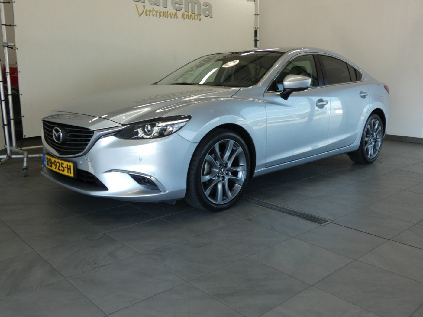 Mazda Mazda6 Skyactive-G 165 Pk Skylease GT M6 sedan 2017 - voorkant
