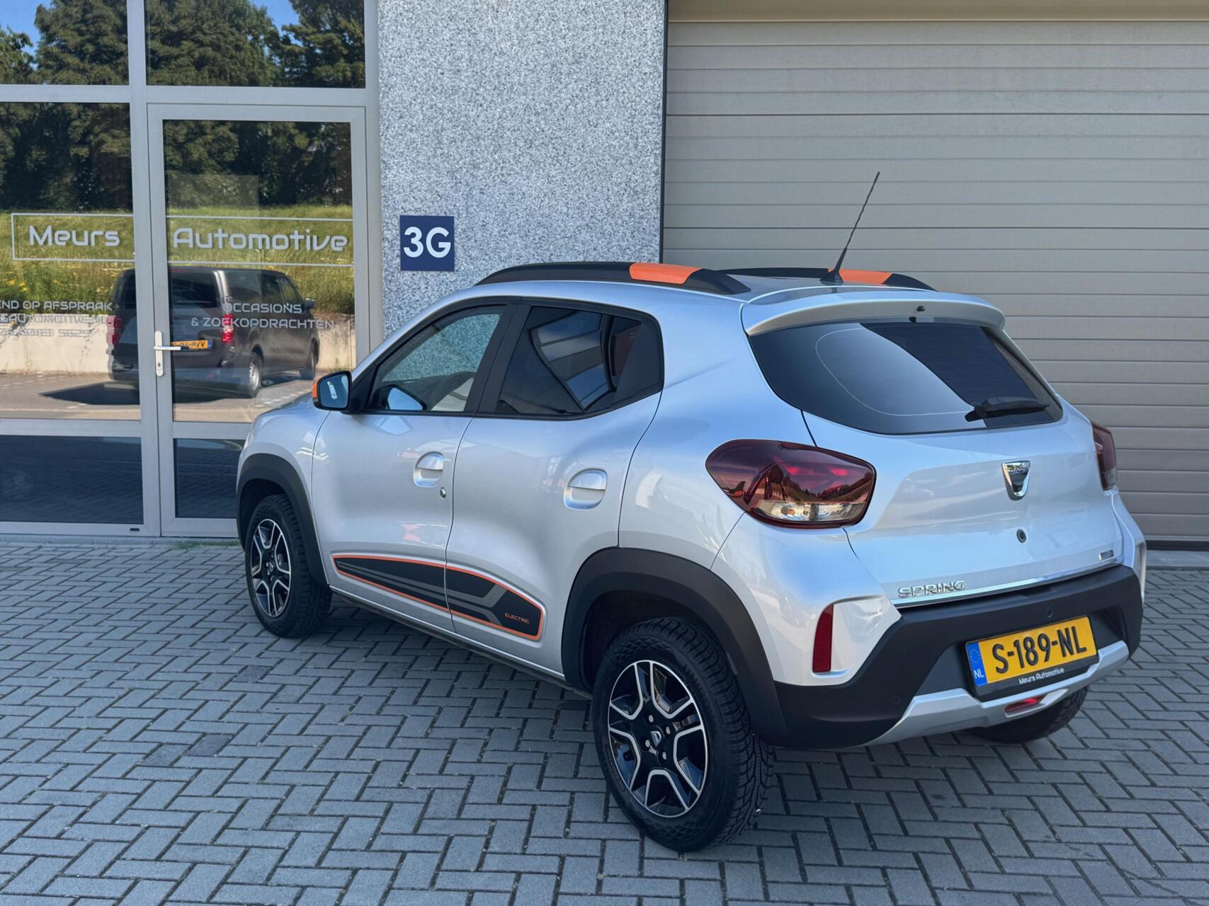 Foto van Dacia Spring