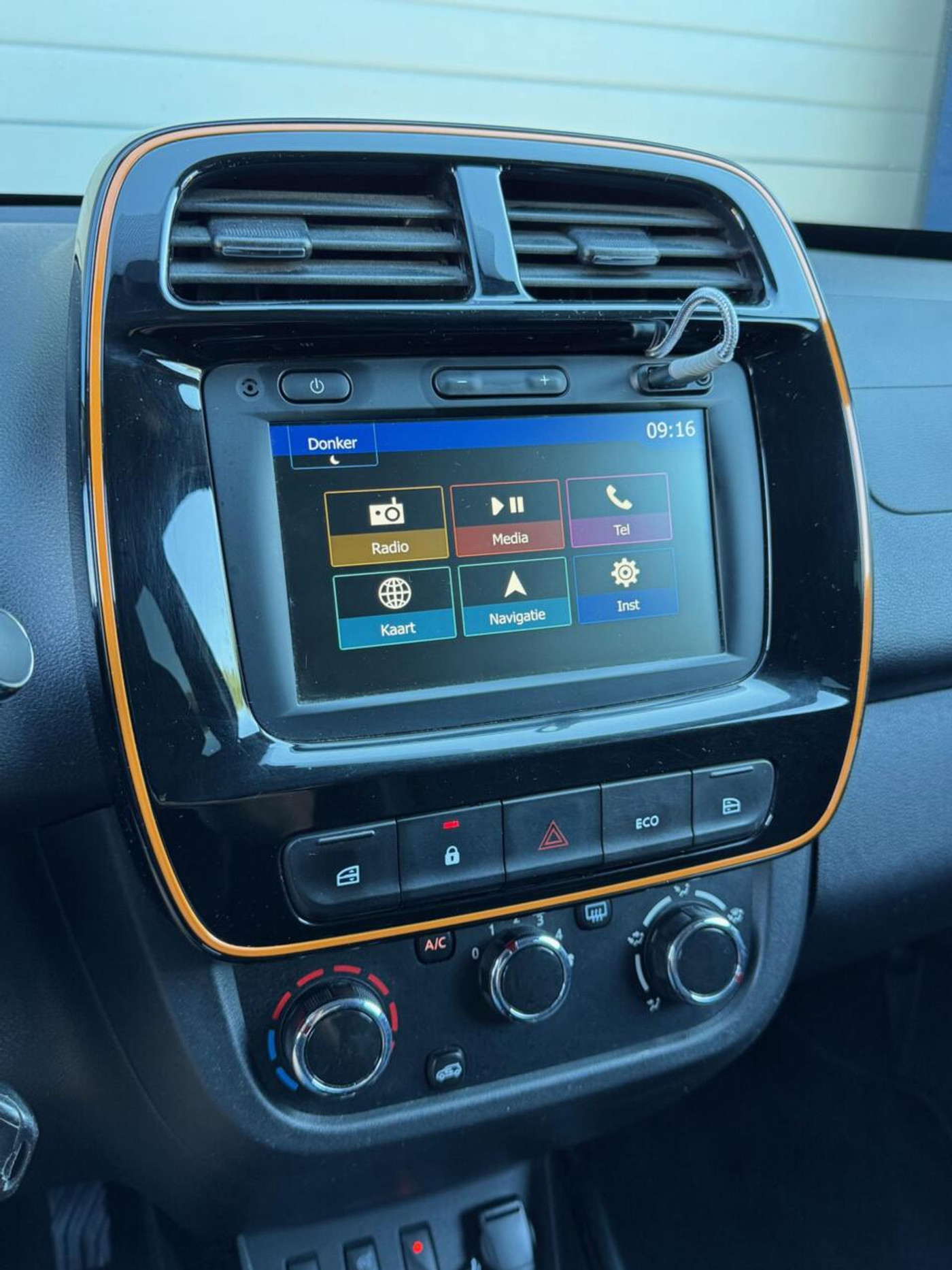 Foto van Dacia Spring