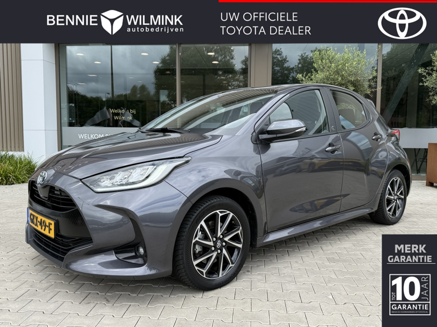 Toyota Toyota Yaris 1.5 Hyb. Dynamic | Stoelverwarm. | Allseason | Carplay | 2023 - voorkant