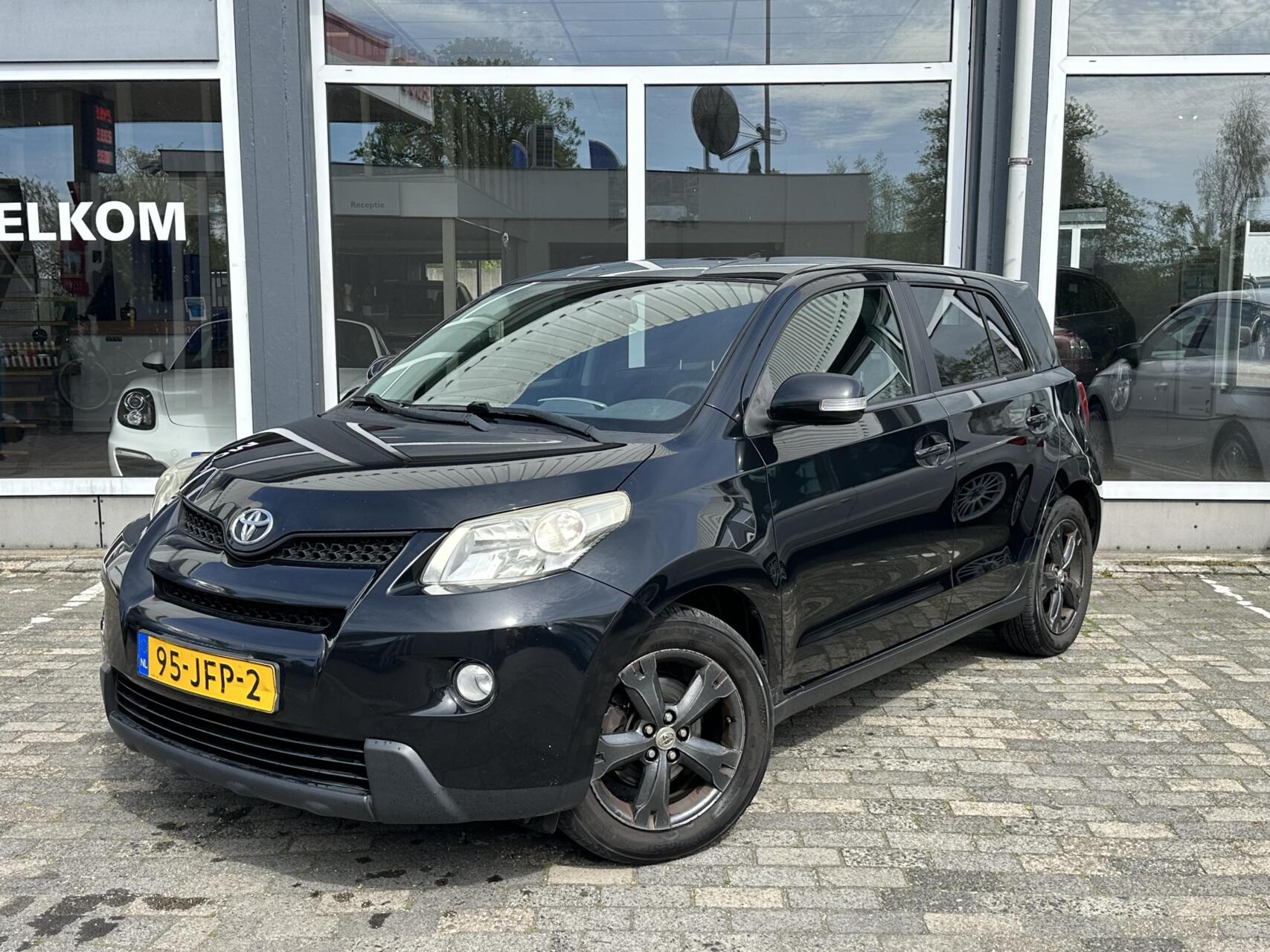 Toyota Toyota Urban Cruiser 1.3 VVT-i Dynamic|Trekhaak|Rijklaarprs. 2009 - voorkant