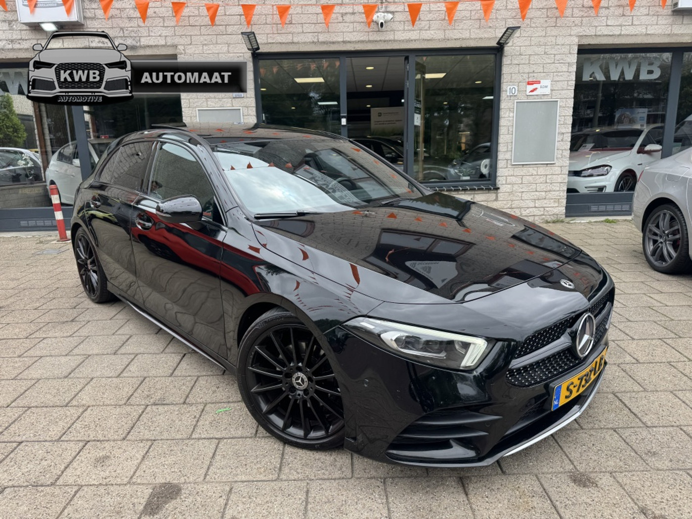 Mercedes-Benz A 200 D 200d Panoramadak Amg Pakket Matrix Led 2019 - voorkant