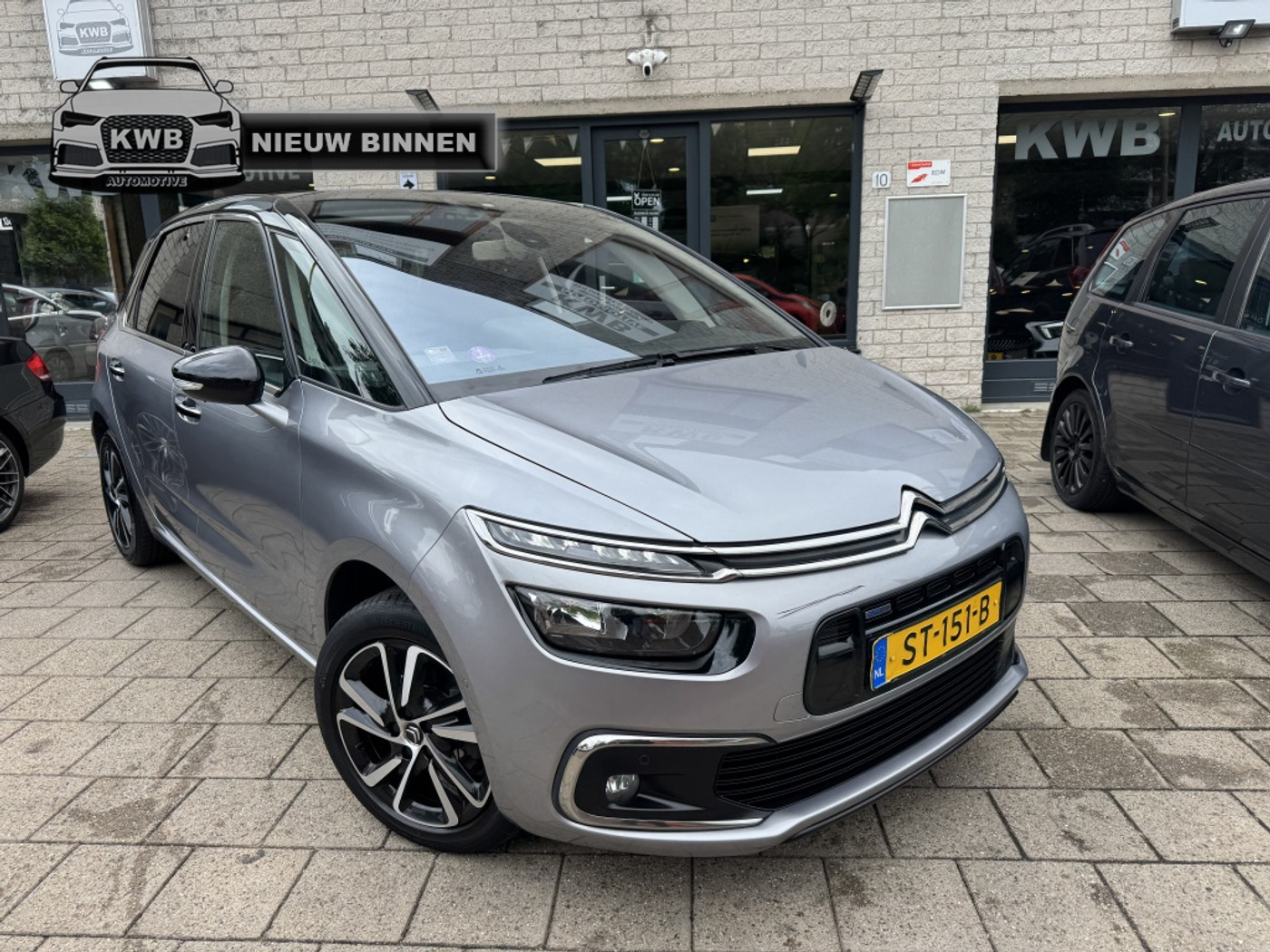 Citroen C4 Picasso 1.2 PureTech Distri VV Camera Carplay 2018 - voorkant