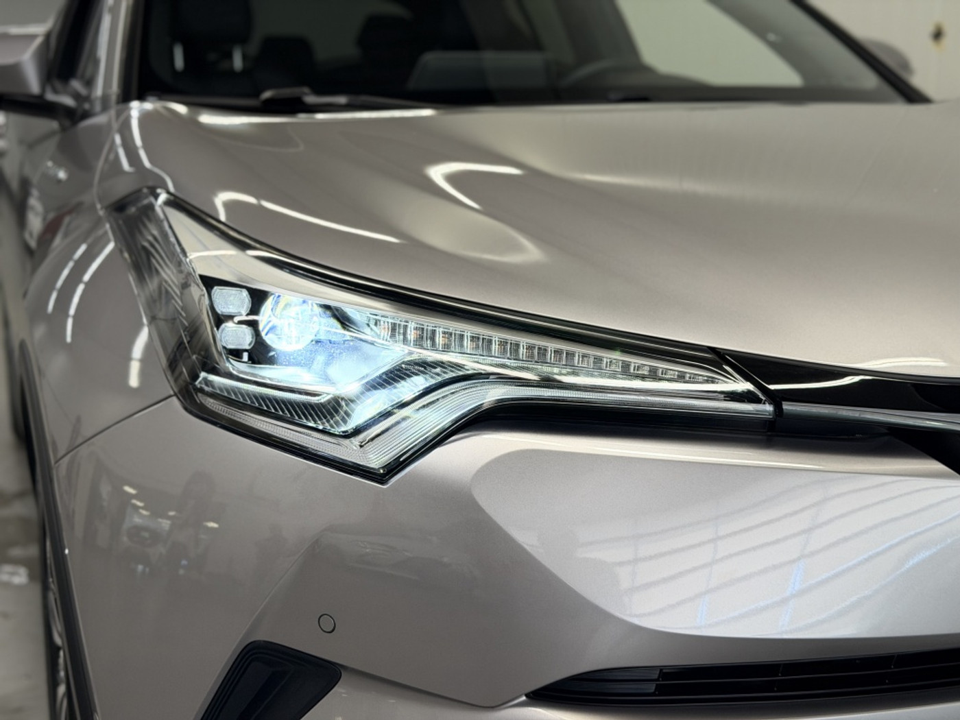Foto van Toyota Toyota C-hr
