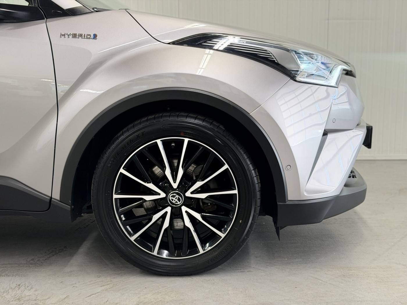 Foto van Toyota Toyota C-hr