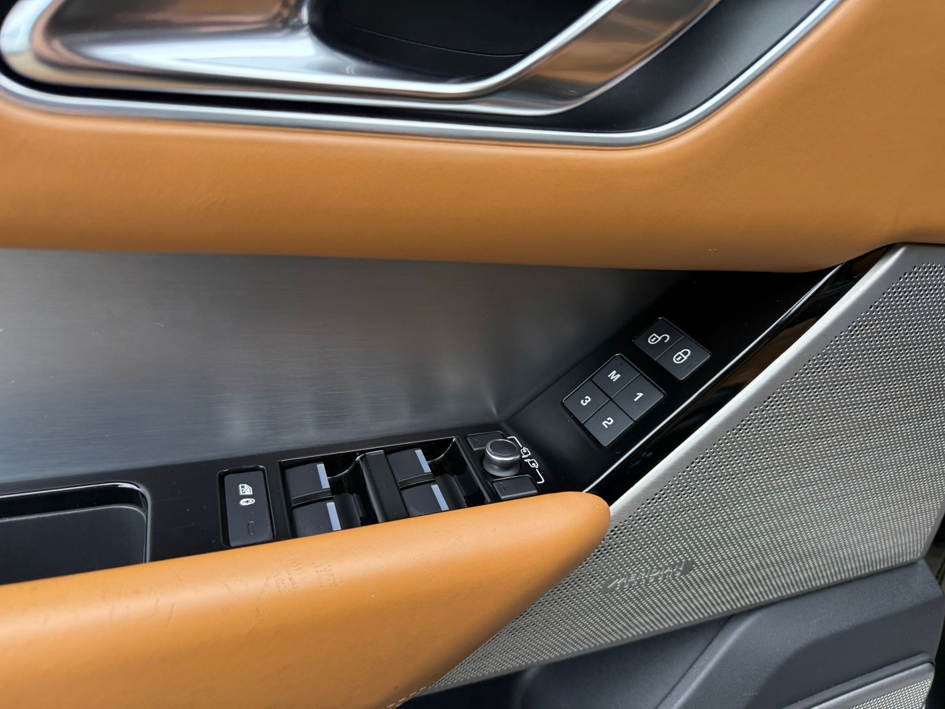 Foto van Land Rover Range Rover Velar