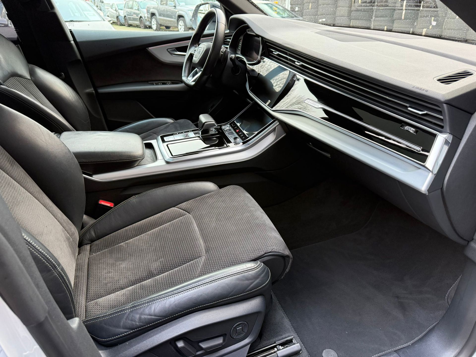 Foto van Audi Q8