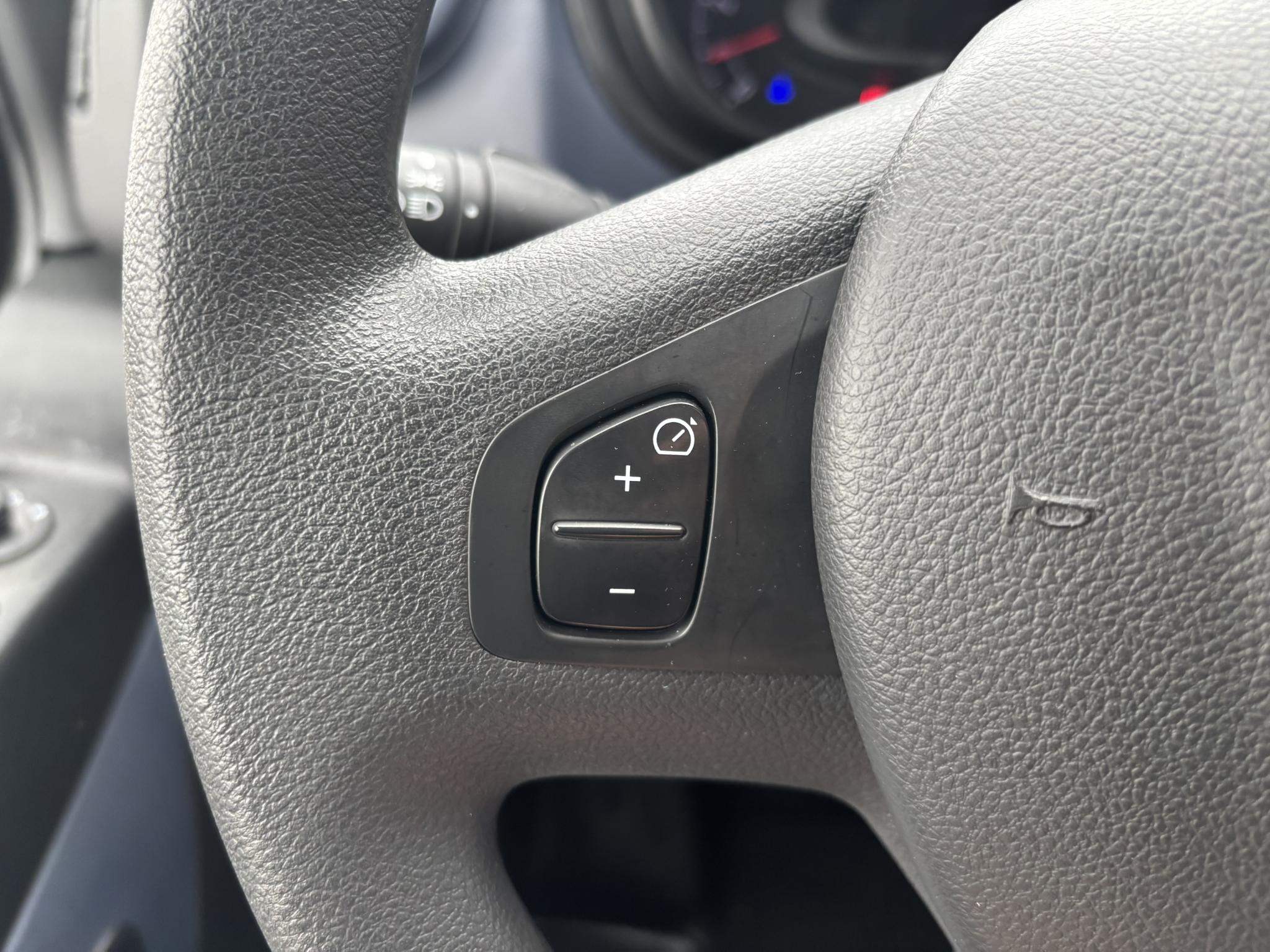 Foto van Opel Vivaro-b
