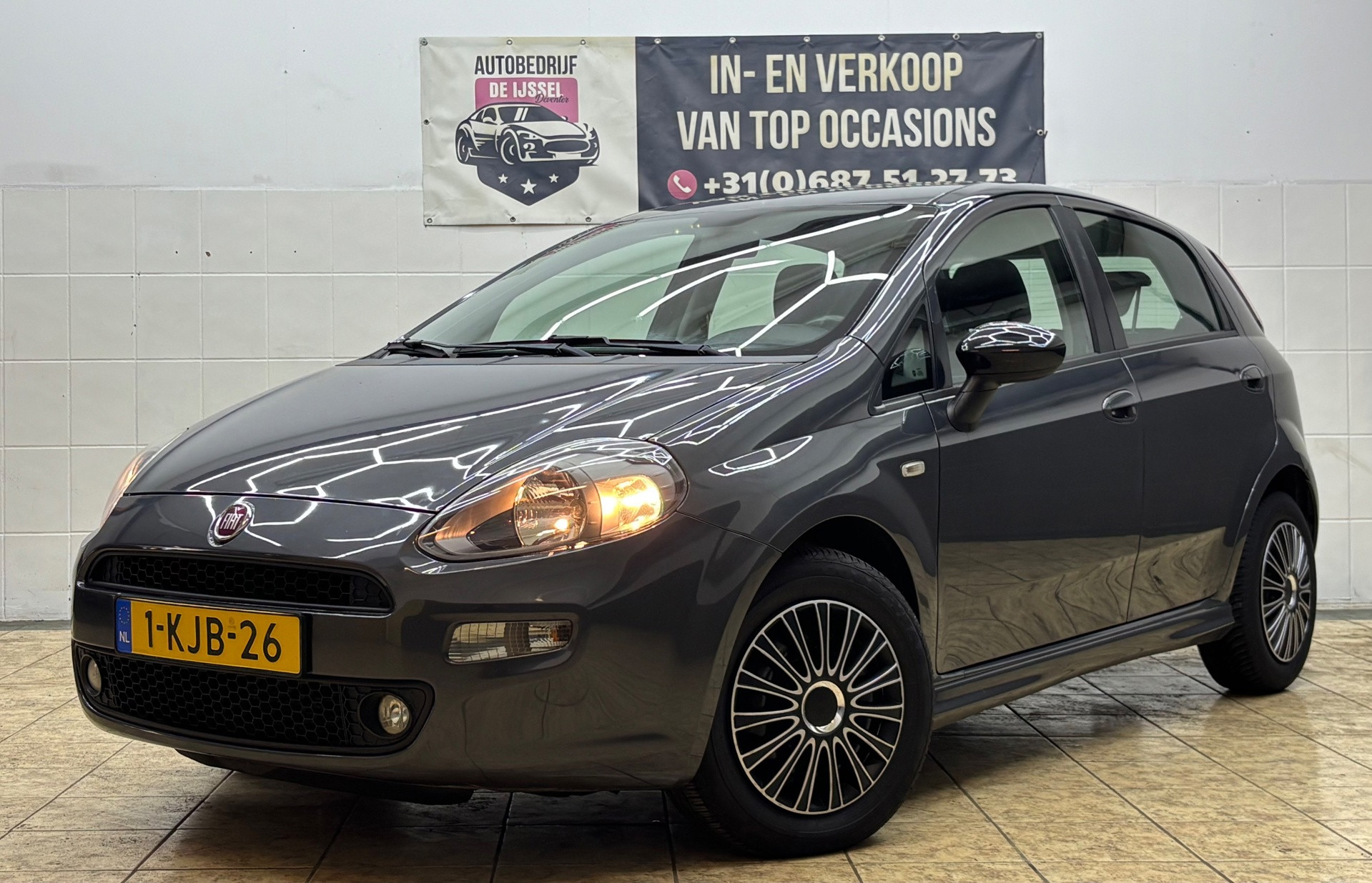 Fiat Fiat Punto 0.9 TwinAir Easy/ 1STE EIG/ NW Ketting 2013 - voorkant