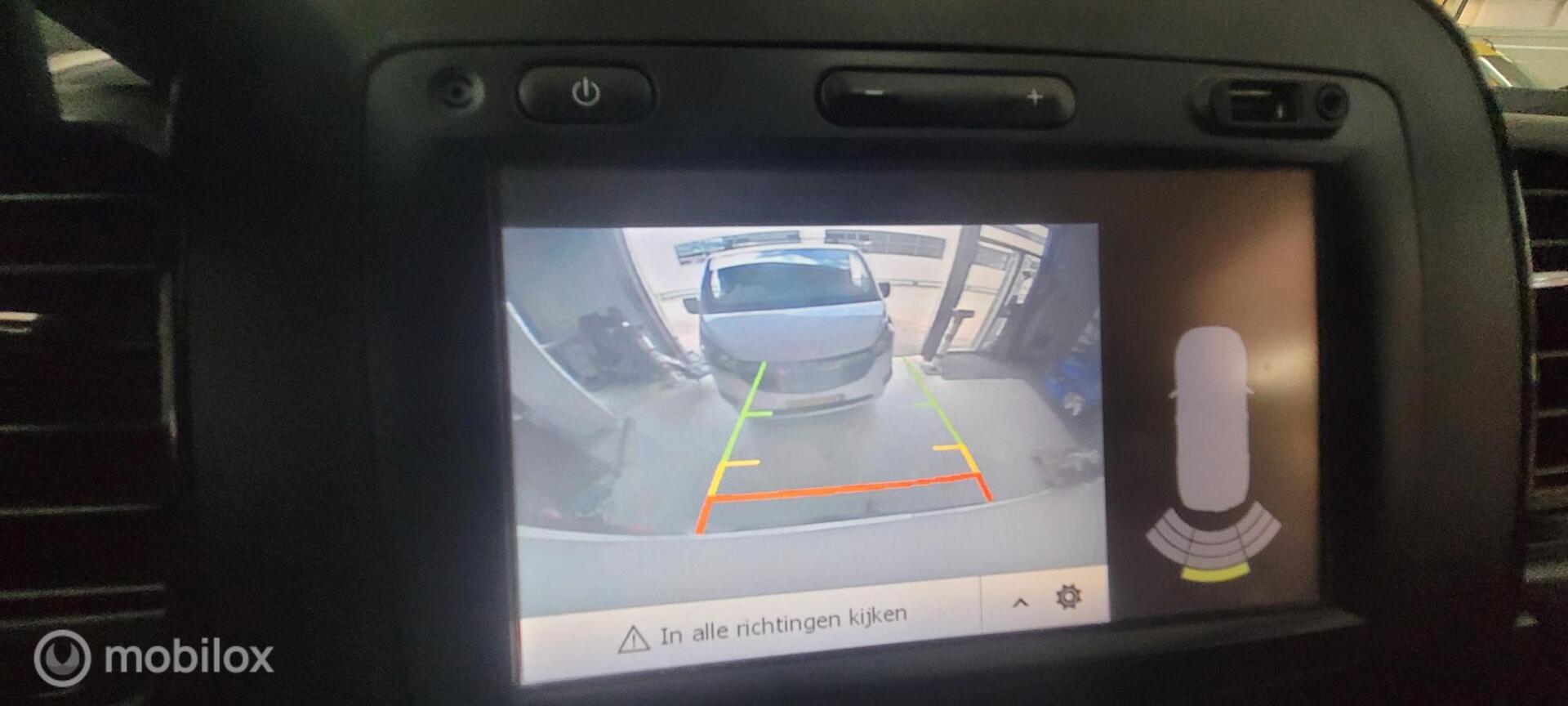 Foto van Opel Vivaro-b