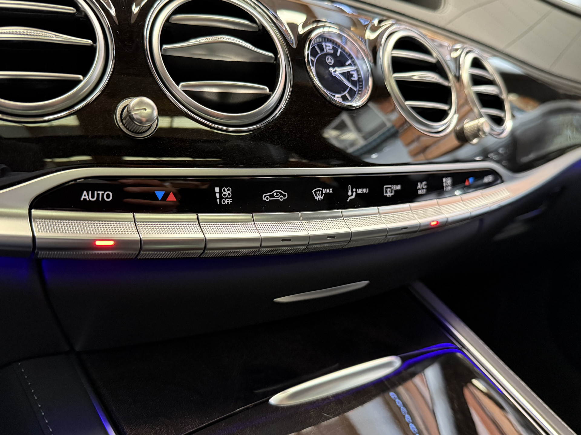 Foto van Mercedes-Benz S 500