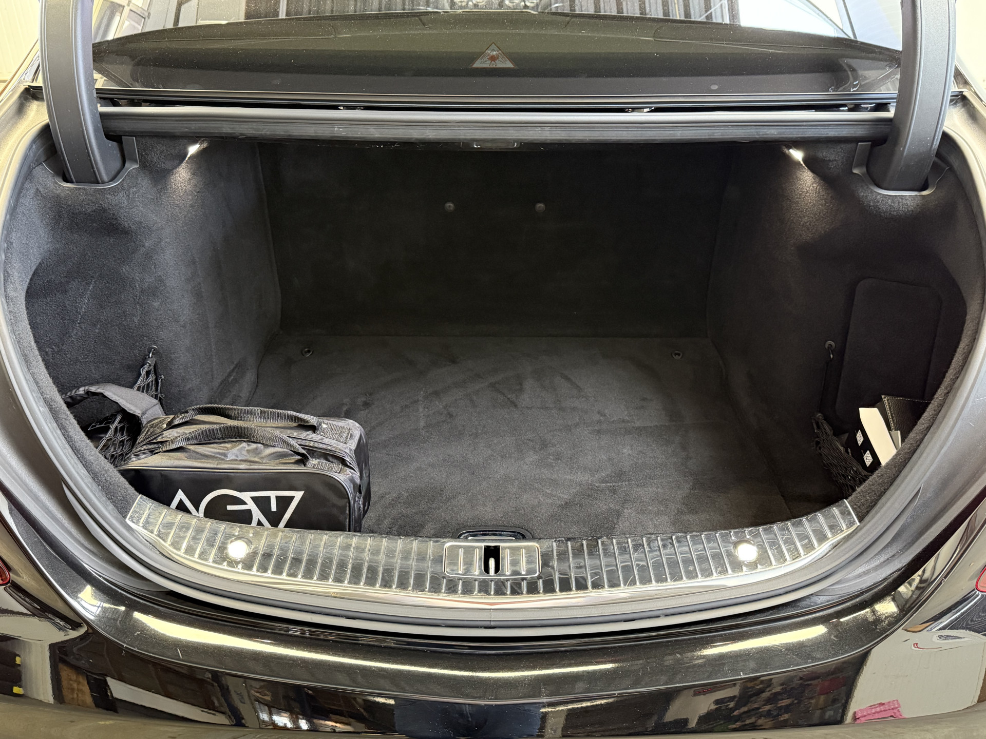 Foto van Mercedes-Benz S 500